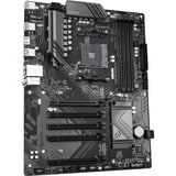 GIGABYTE B550 EAGLE, Mainboard 